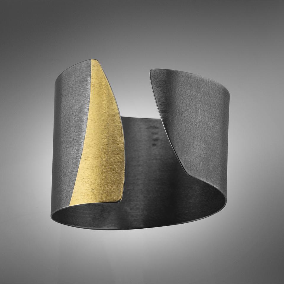 Horizons bracelet 17