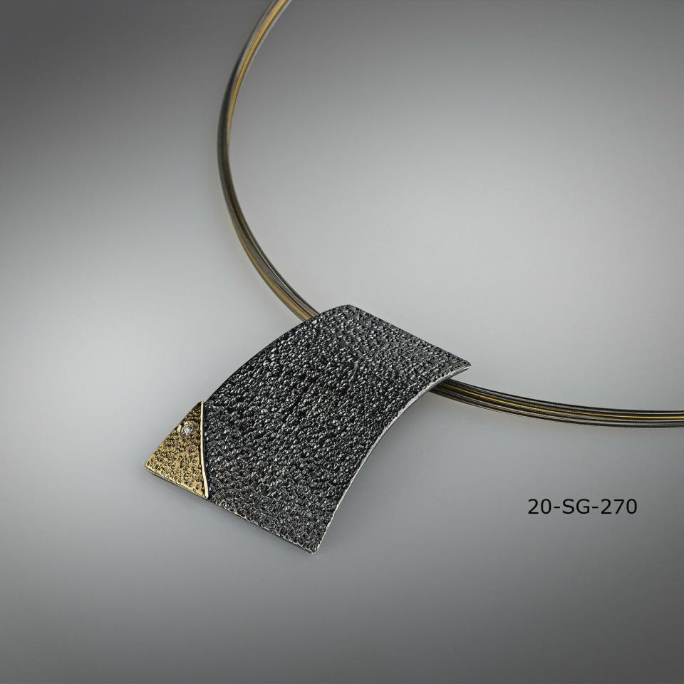 Textures necklace with pendant 20