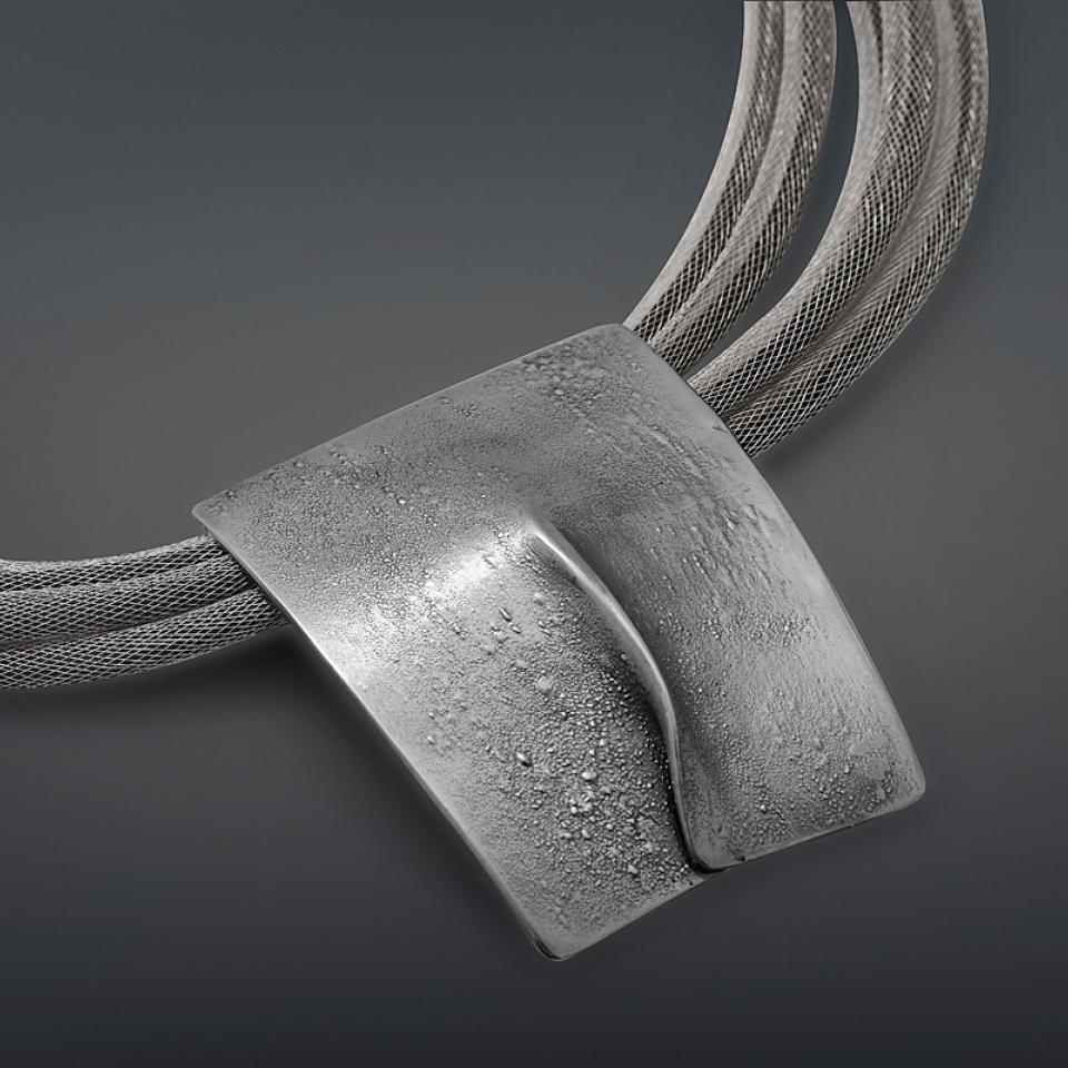 Textures necklace with pendant 39