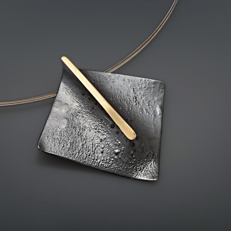 Textures necklace with pendant 42A